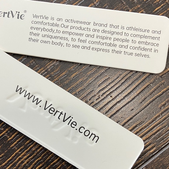 NWT VertVie Nude/Beige Strapless Bandeau Bra - - Picture 10 of 11